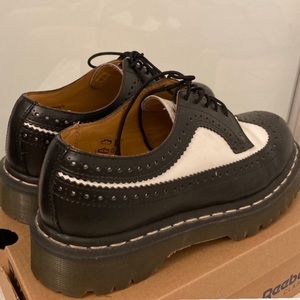 Dr. Martens 3989 BEX SMOOTH LEATHER SHOES